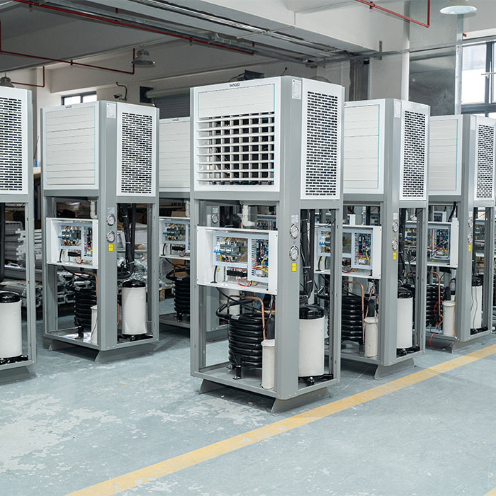 如(rú)何選擇适合工(gōng)廠(chǎng)的(de)空(kōng)調設備