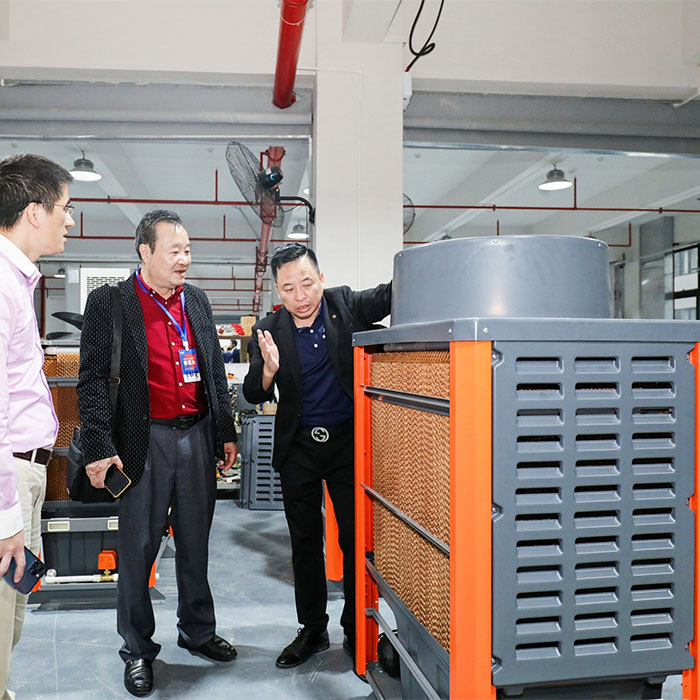 倉庫車(chē)間(jiān)工(gōng)業(yè)空(kōng)調安裝過程中需要(yào)注意什(shén)麽